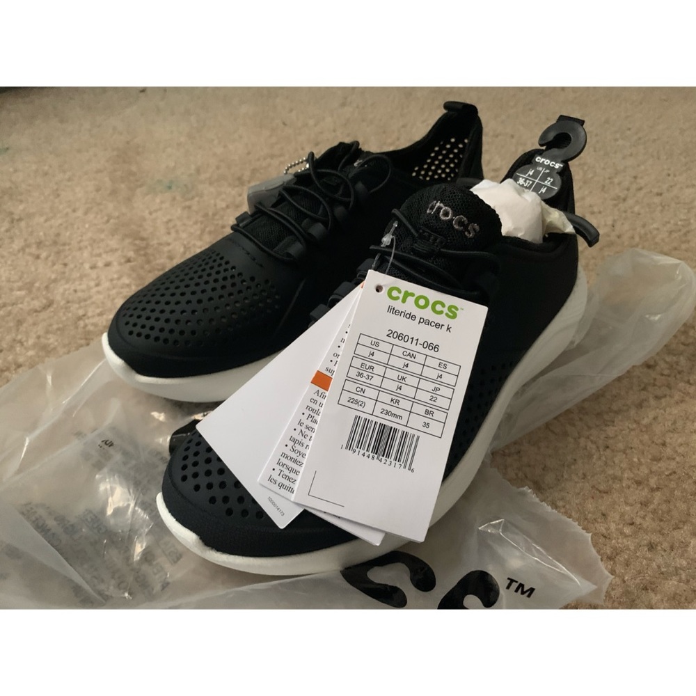 Crocs Jr Size 4 BRAND NEW - NEVER WORN
